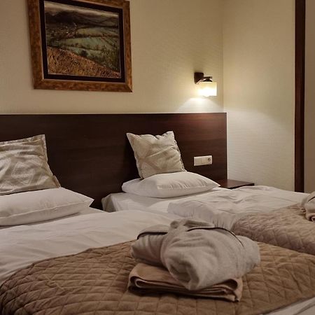 Hotel Nad Przelomem Sromowce Niżne Екстериор снимка