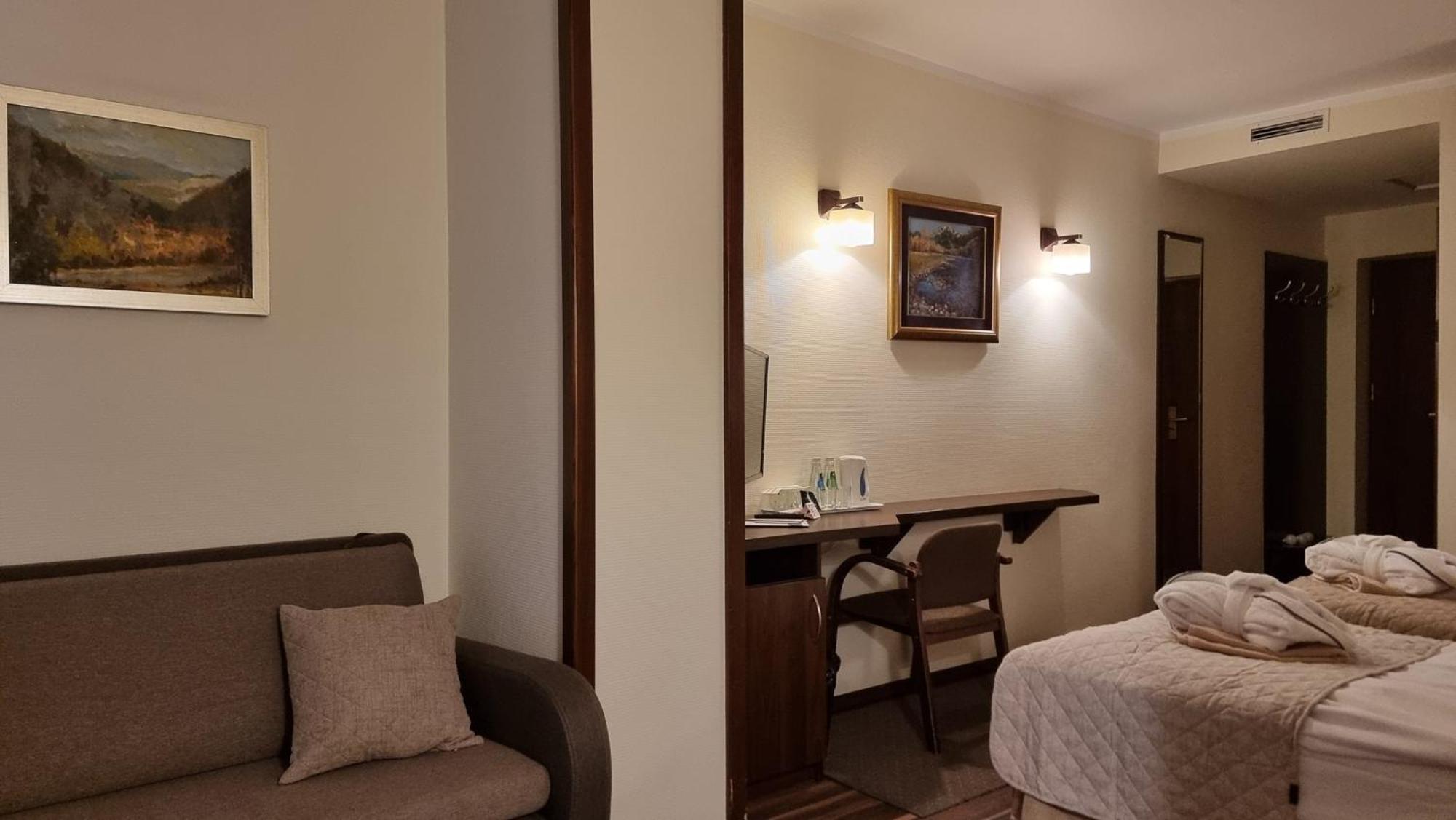 Hotel Nad Przelomem Sromowce Niżne Екстериор снимка
