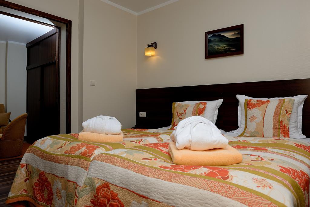 Hotel Nad Przelomem Sromowce Niżne Стая снимка